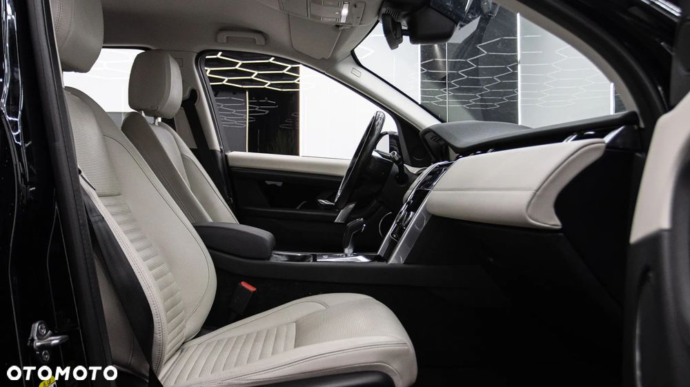 Land Rover Discovery Sport P200 - 19