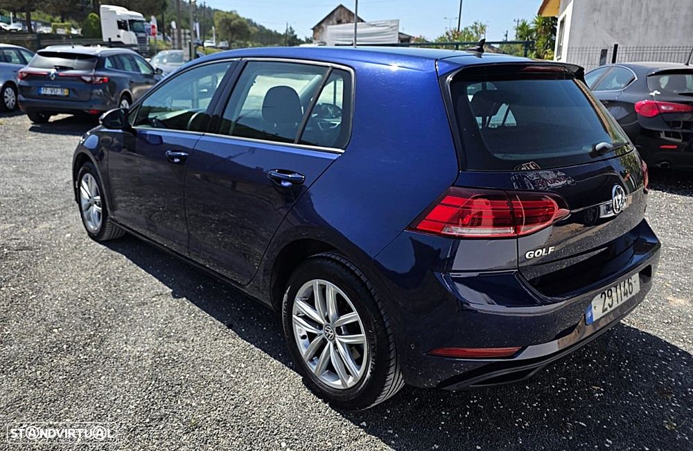 VW Golf 1.6 TDI Confortline - 4