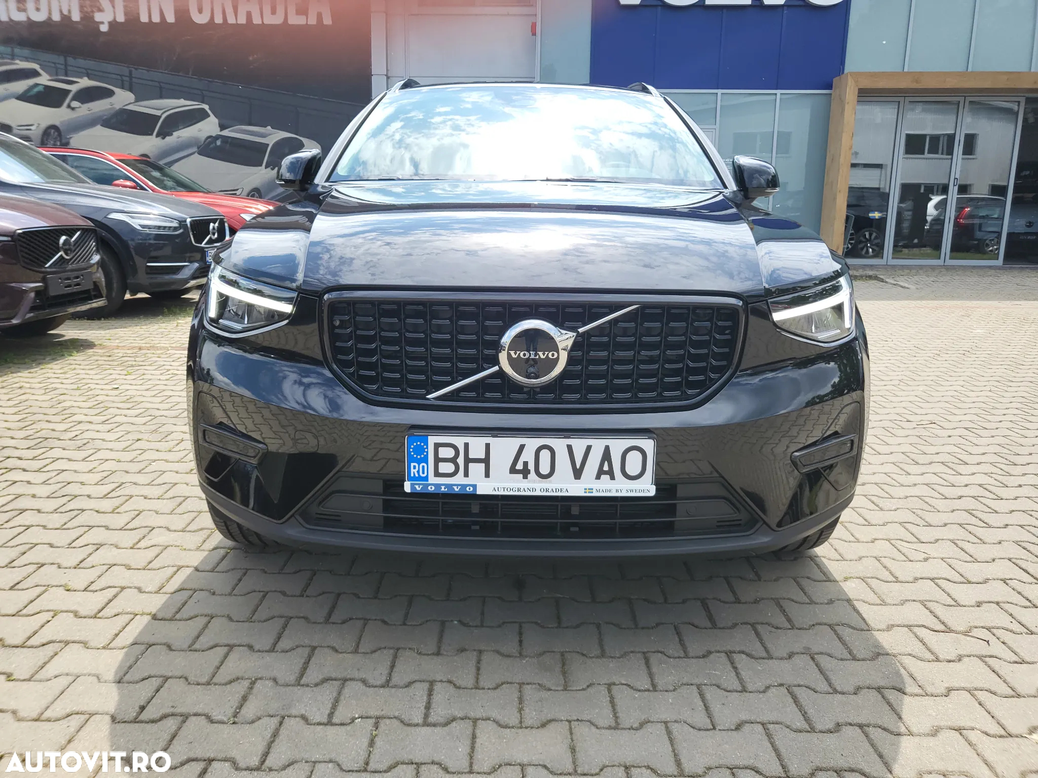 Volvo XC 40 B3 AT FWD MHEV Plus Dark - 5