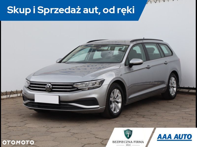 Volkswagen Passat - 2