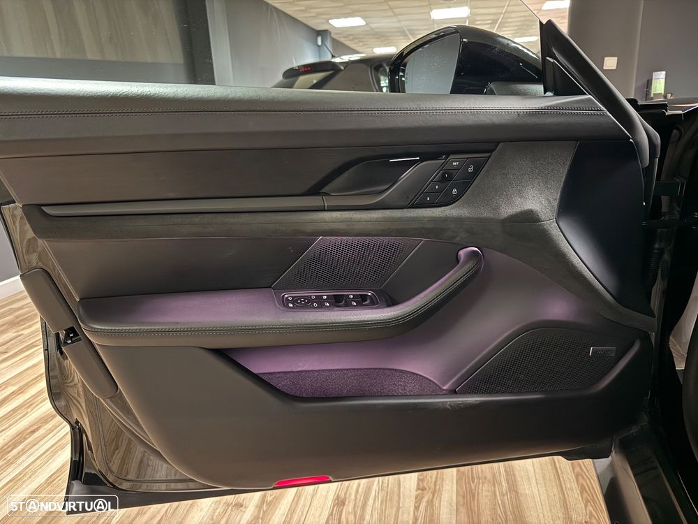 Porsche Taycan Sport Turismo GTS - 41