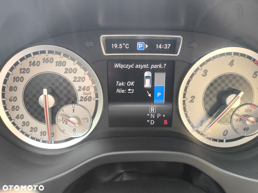 Mercedes-Benz Klasa A 220 CDI - 17