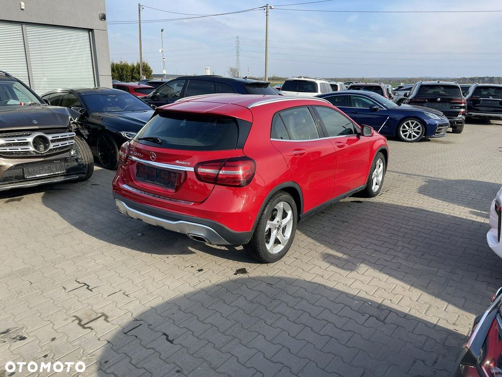 Mercedes-Benz GLA 200 (CDI) d 4Matic 7G-DCT Style - 2