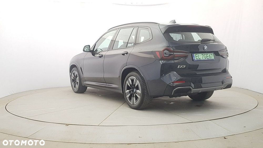 BMW iX3 - 5