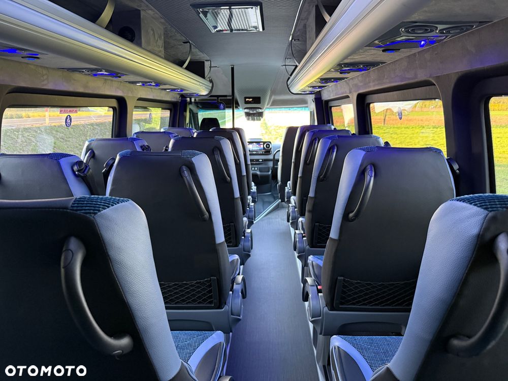 Mercedes-Benz Sprinter 519 - 16