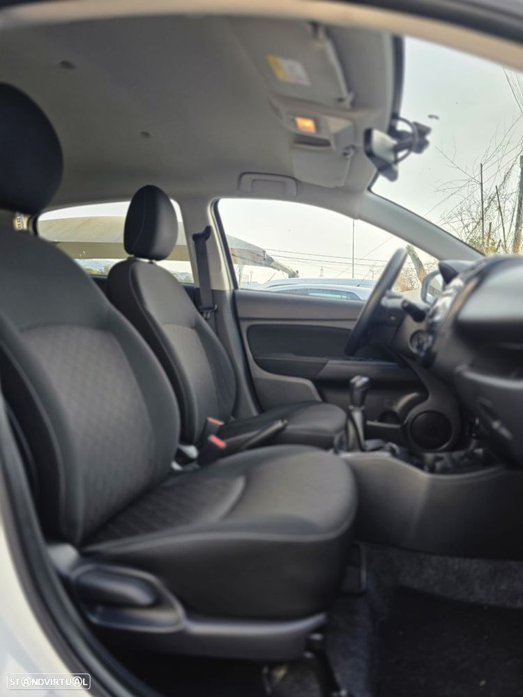 Mitsubishi Space Star 1.2 Intense - 11