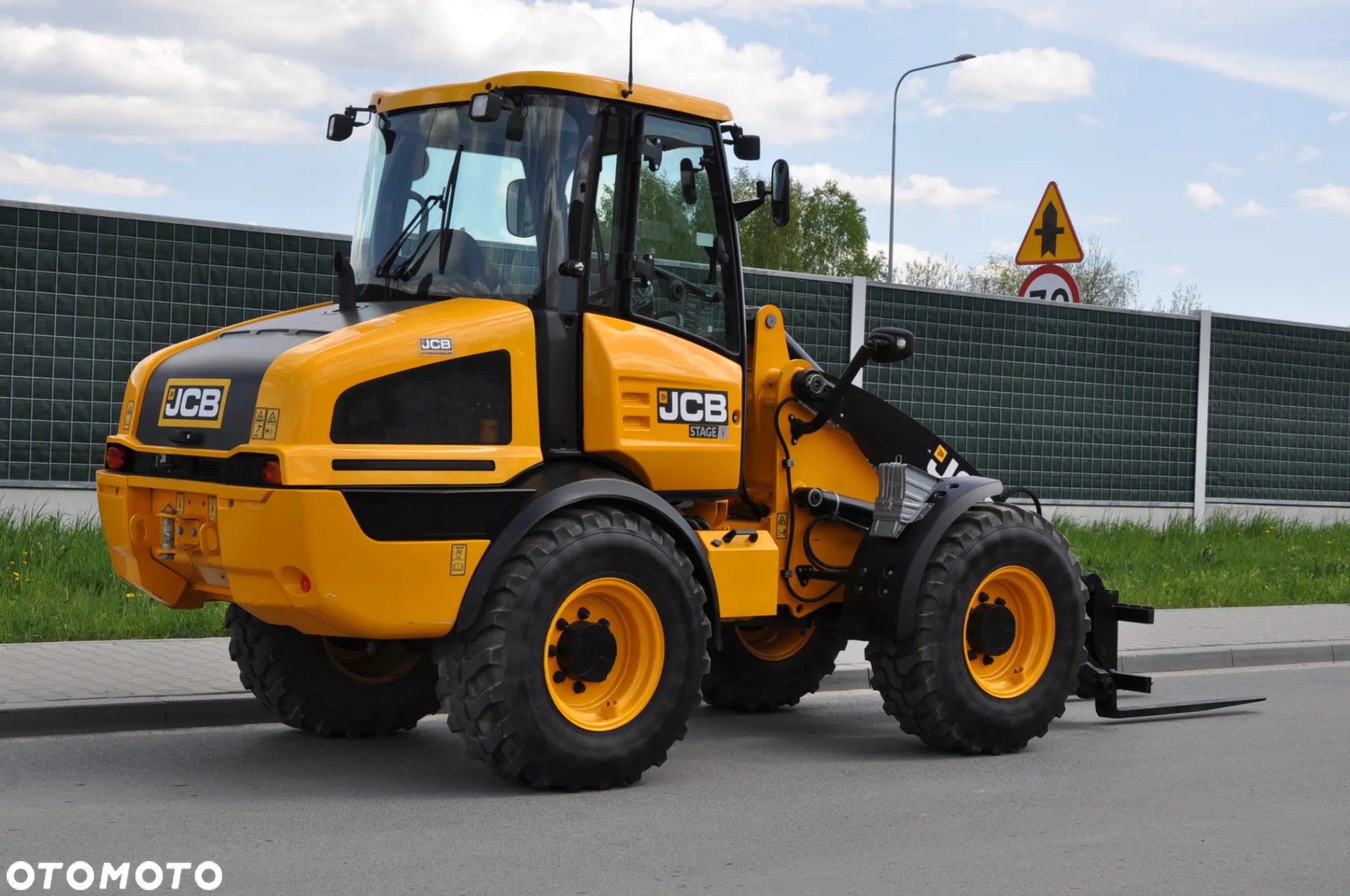 JCB WLS 409 SV MAŁO MTG 359 WIDŁY DO PALET KRAJOWA I WŁAŚCICIEL DOSTĘPNA OD RĘKI - 6