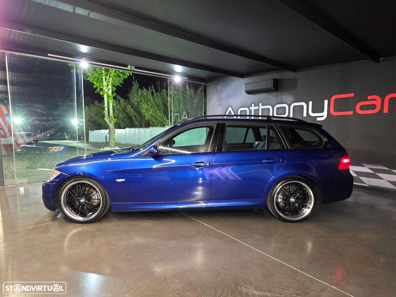 BMW 320 d Touring Exclusive - 3
