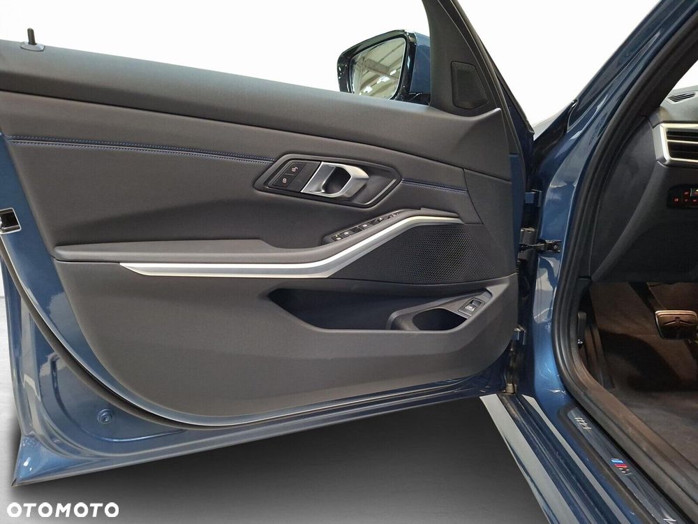 BMW Seria 3 - 12