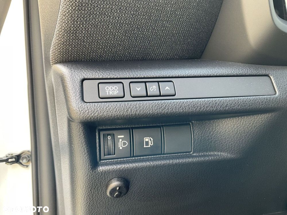 Lexus LBX 1.5 Hybrid - 22