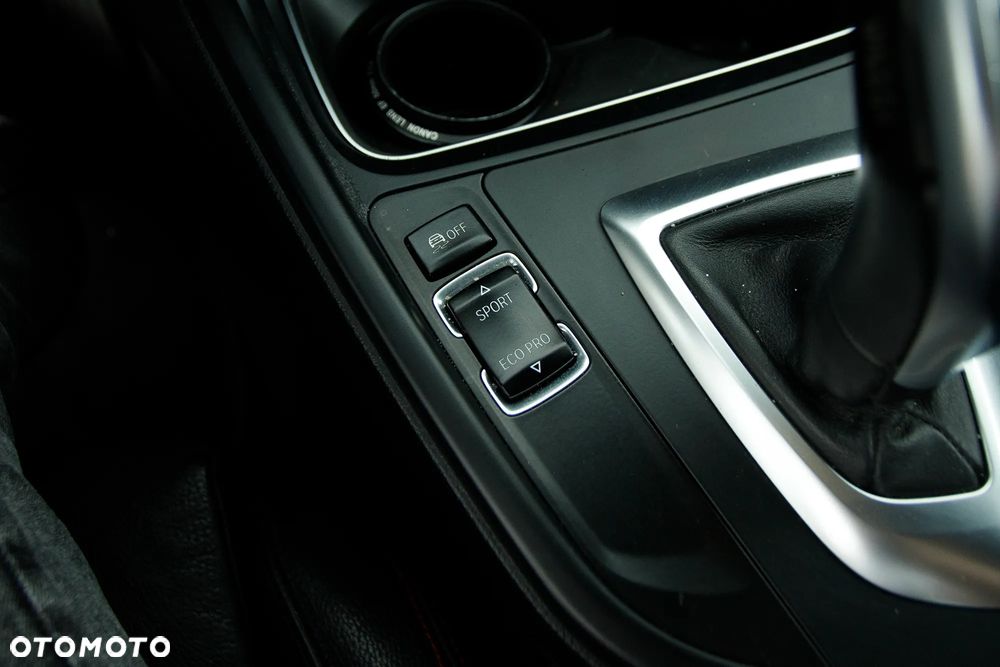 BMW Seria 4 420d Sport-Aut Sport Line - 38