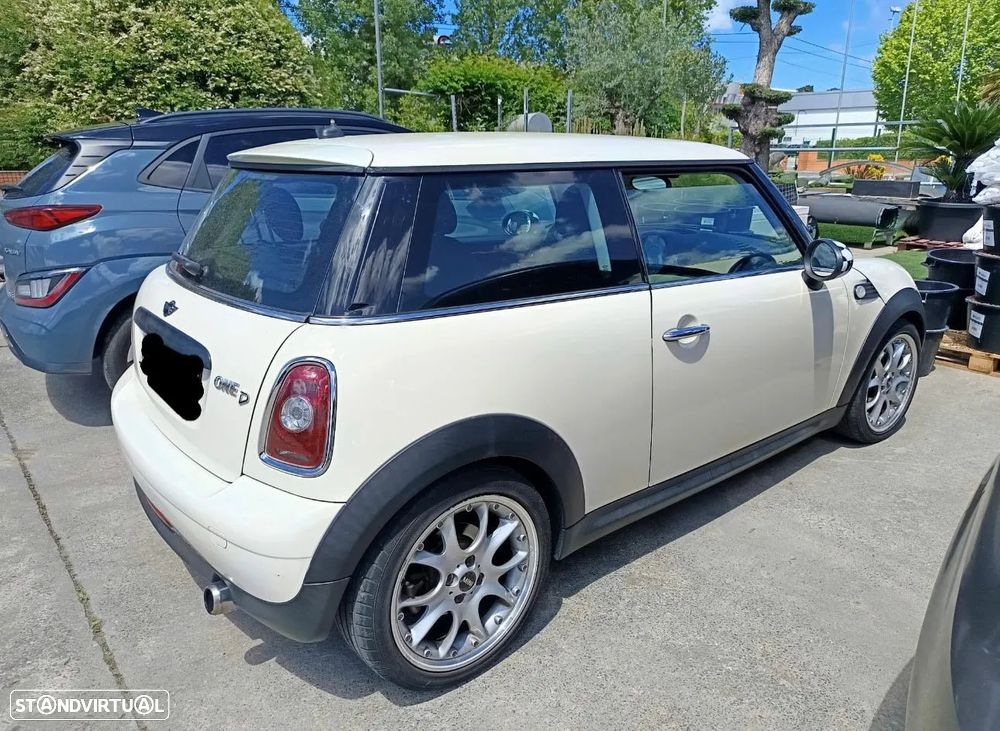 MINI 3 Portas Cooper D - 2
