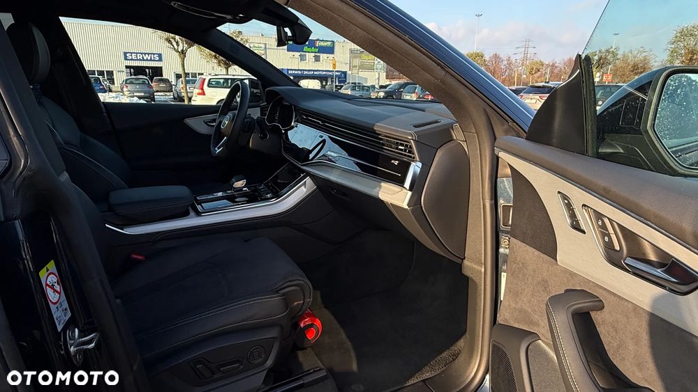 Audi Q8 50 TDI mHEV Quattro Tiptronic - 23