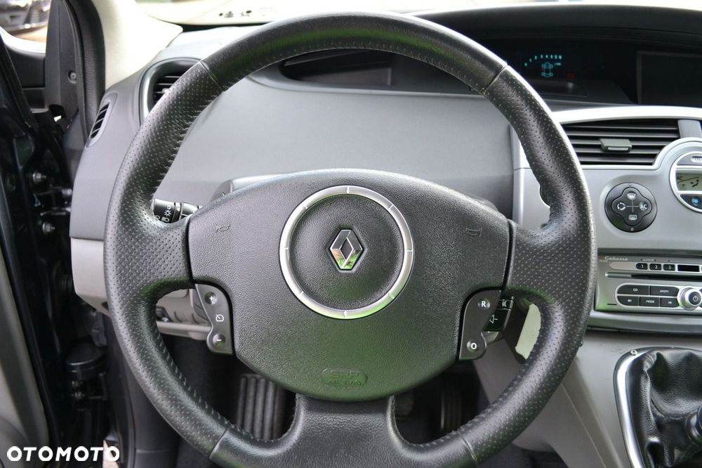 Renault Scenic 2.0 16V Confort Dynamique - 7