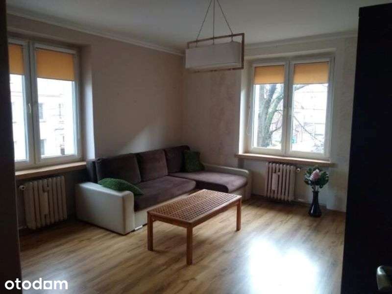 Na sprzedaż – M-2 w centrum Częstochowy, 1 piętro/blok