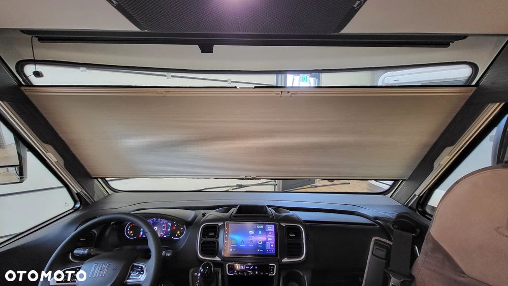 McLOUIS Nevis 879 - 5 osobowy - 11