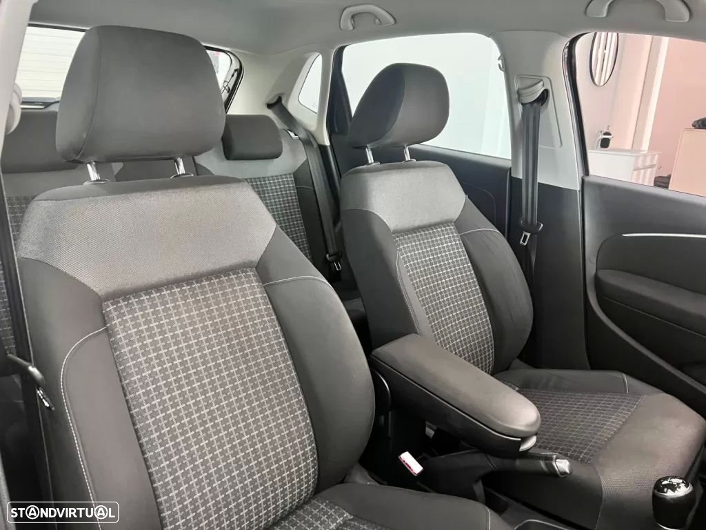 VW Polo 1.4 TDi BlueMotion - 25