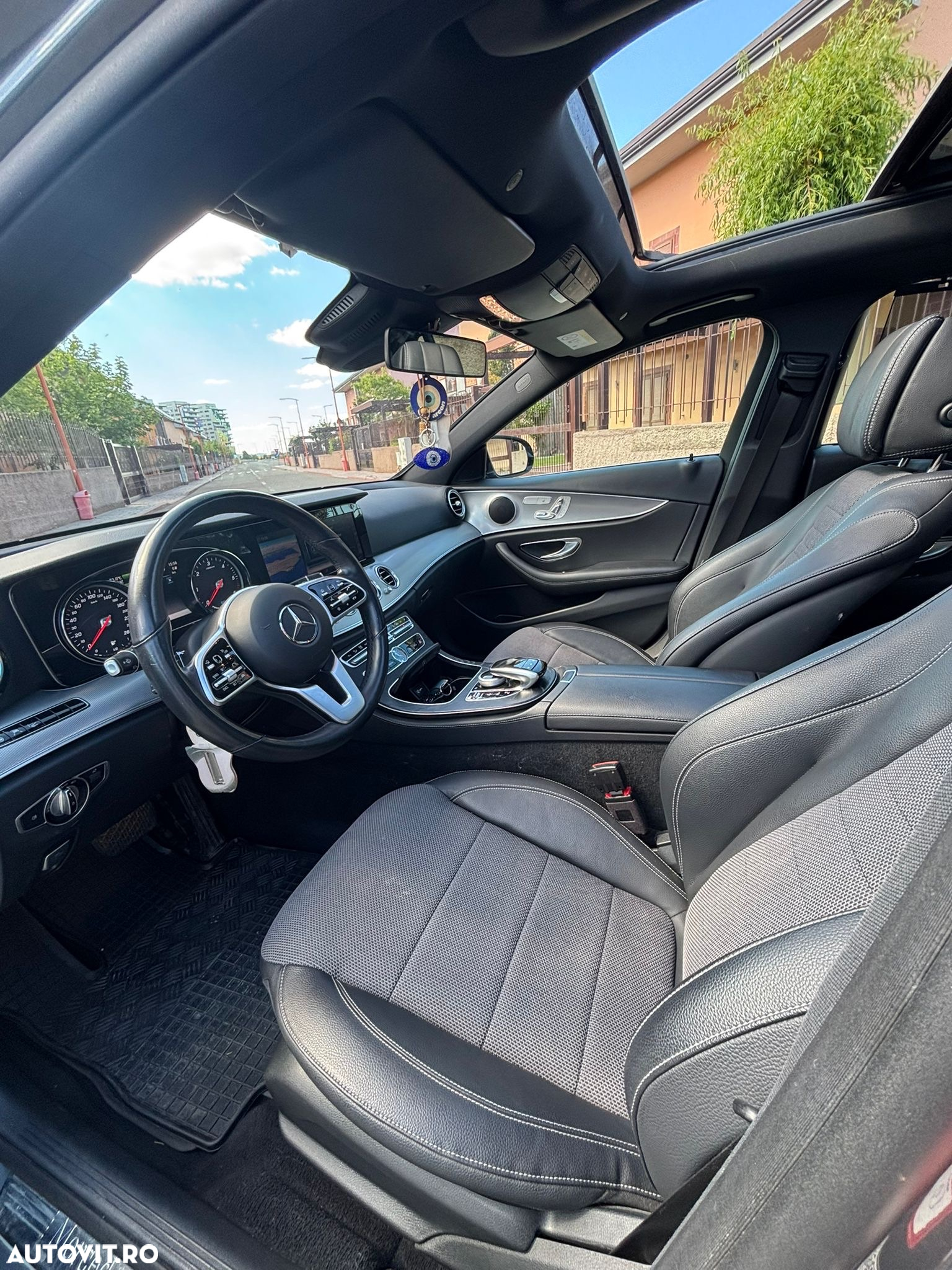 Mercedes-Benz E 300 - 9