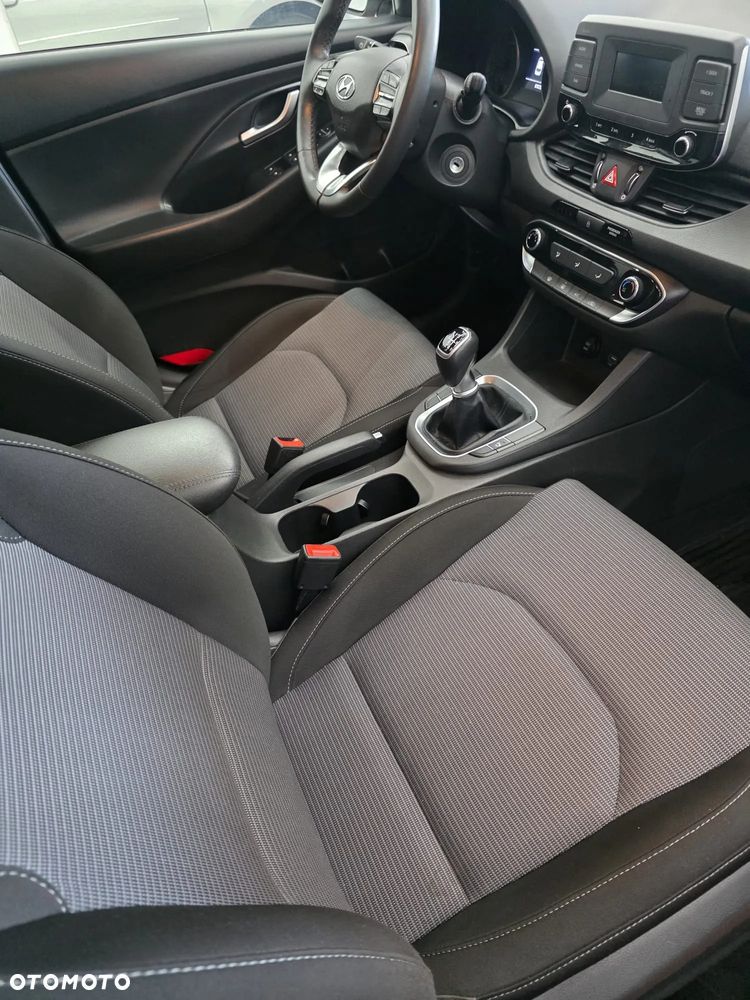 Hyundai i30 1.0 T-GDI Modern - 10