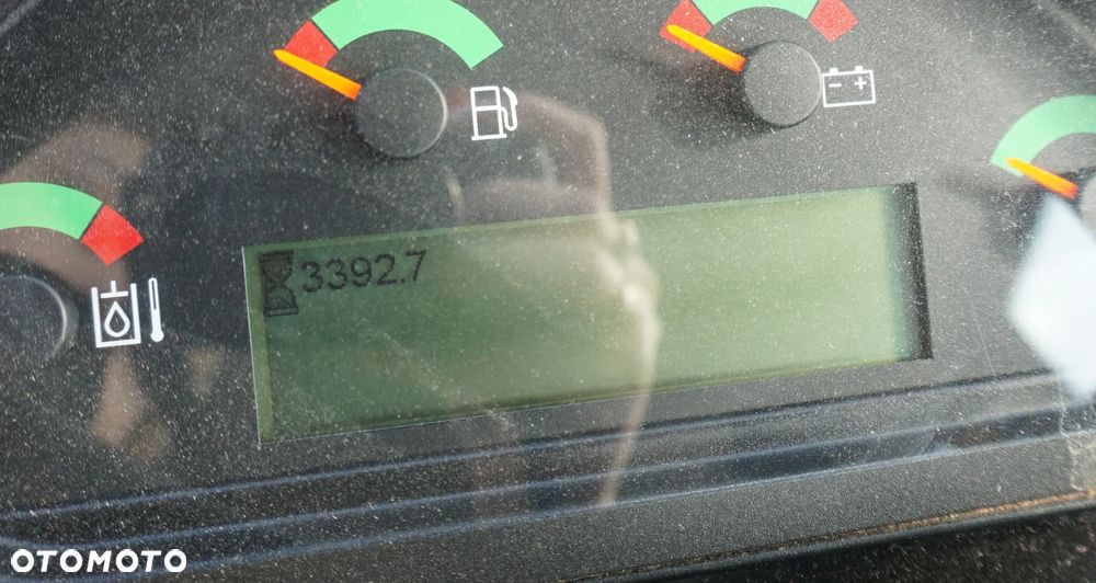 Caterpillar CAT 906 M - 10