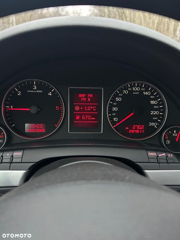 Audi A4 Limousine 2.0 TDI DPF - 25