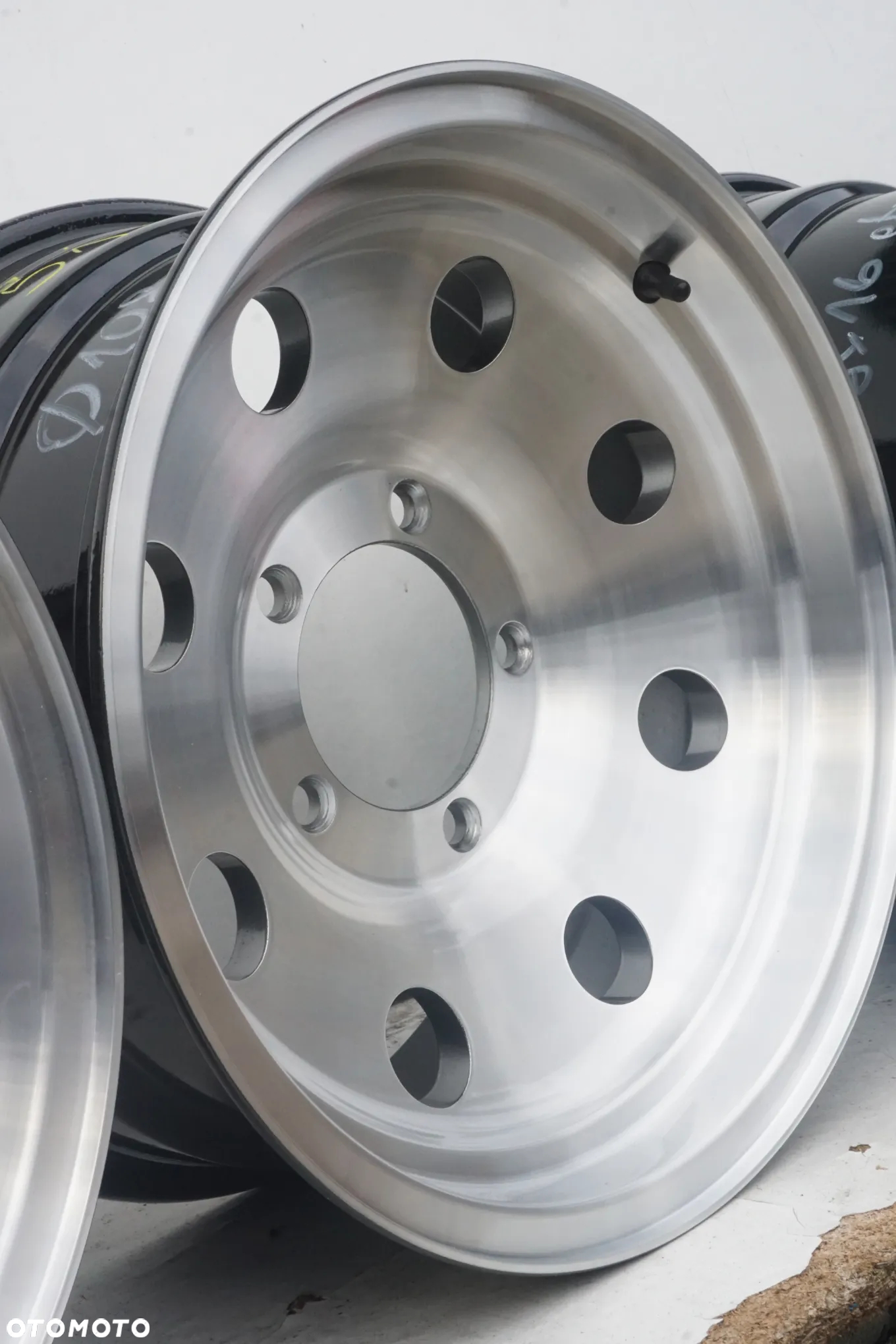 Alcoa Forged 5x139,7 16 8J et0 10J et-10 - 10