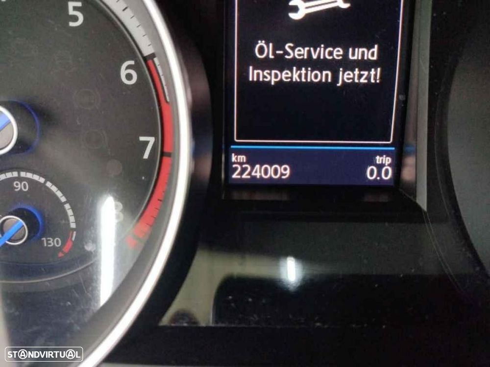 VW Golf Variant R 4Motion (BlueMotion ) DSG - 6