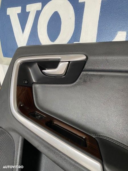 Fata de usa dreapta spate Volvo S60 8635883. 1302150, 8635880 - 2