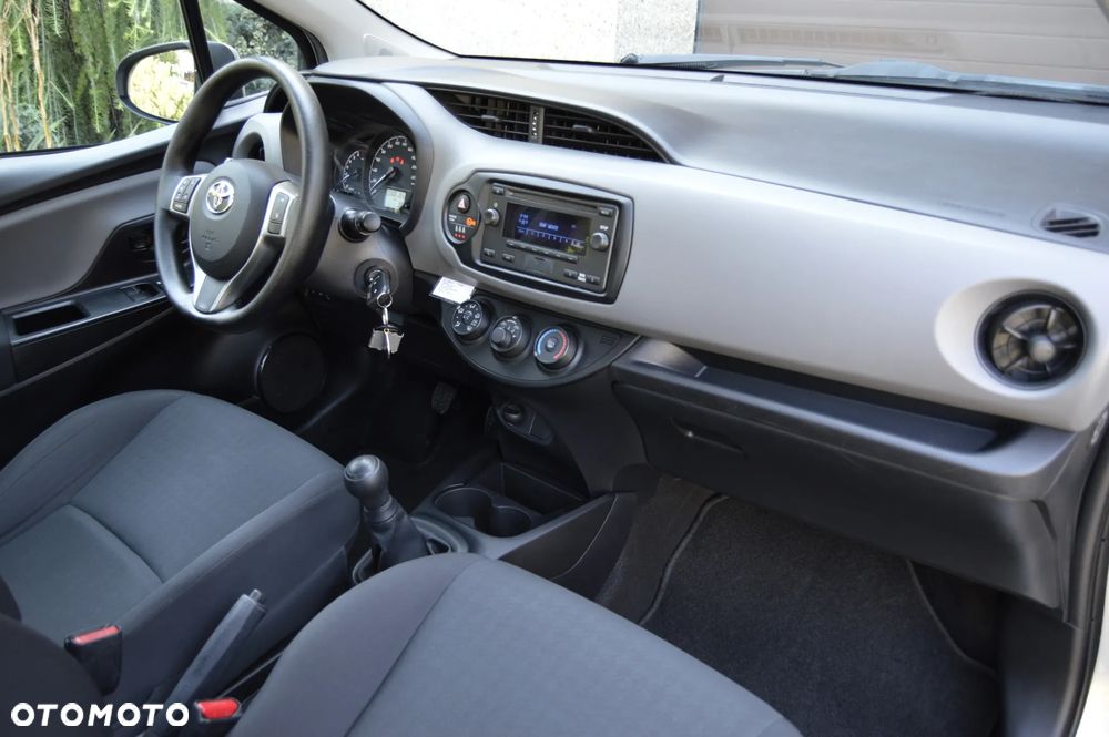 Toyota Yaris 1.0 Active - 12