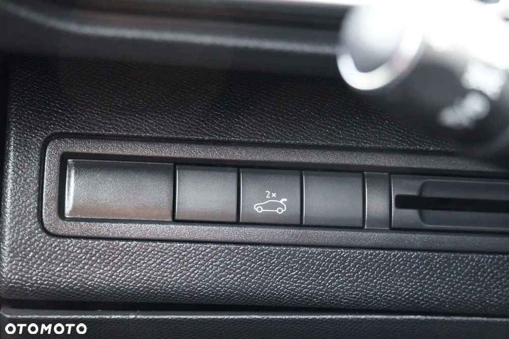 Peugeot 5008 1.6 PureTech Allure S&S EAT8 - 20