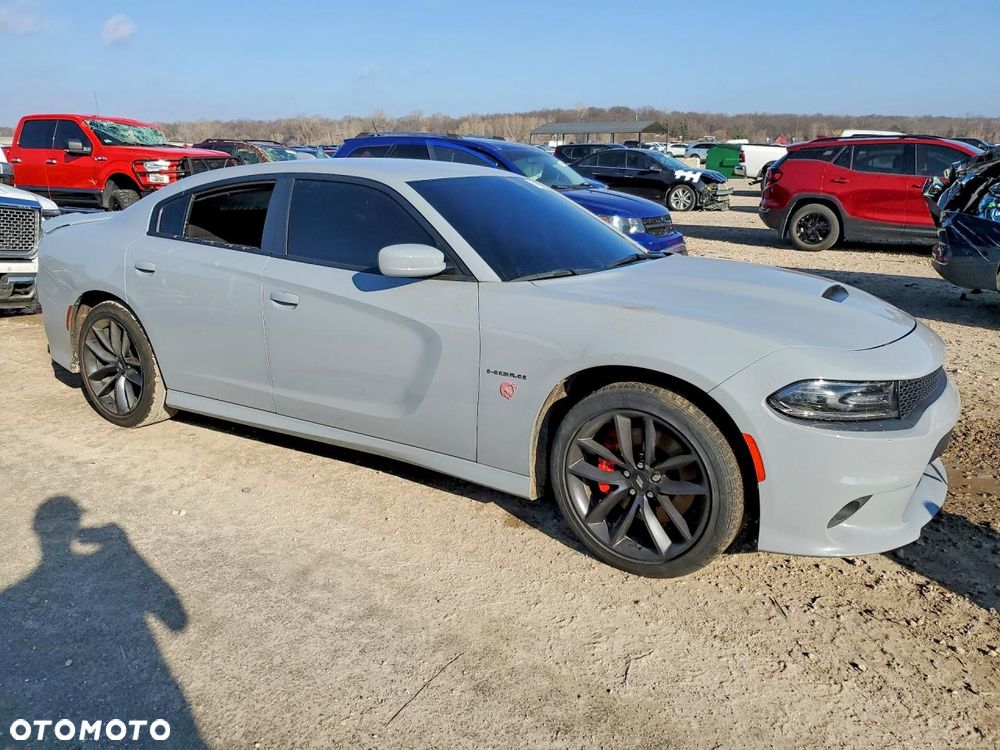 Dodge Charger 5.7 R/T - 1