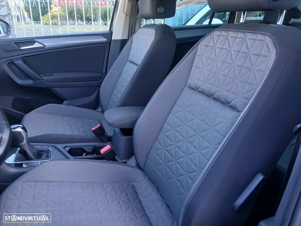 VW Tiguan 2.0 TDI Confortline DSG - 12