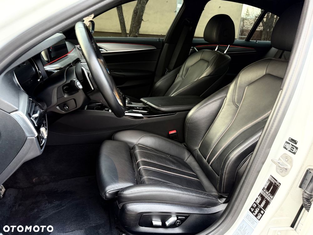 BMW Seria 5 530i xDrive M Sport sport - 9