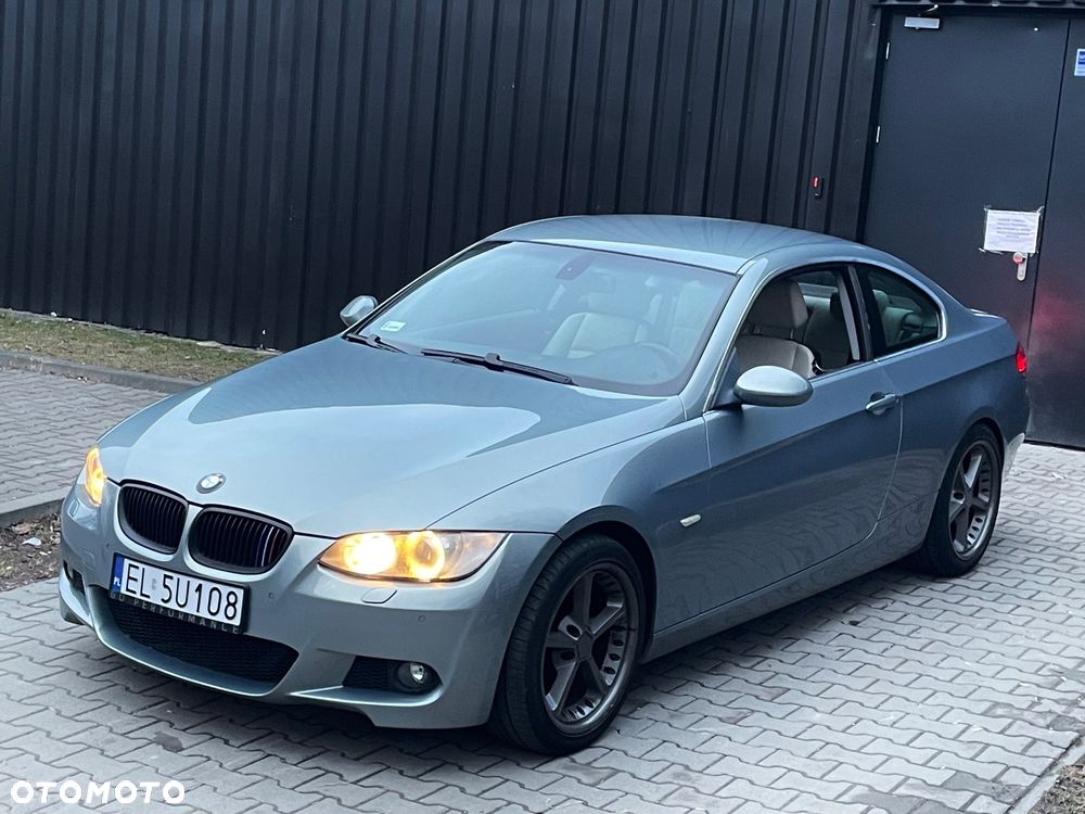 BMW Seria 3 325i M Sport Edition - 15