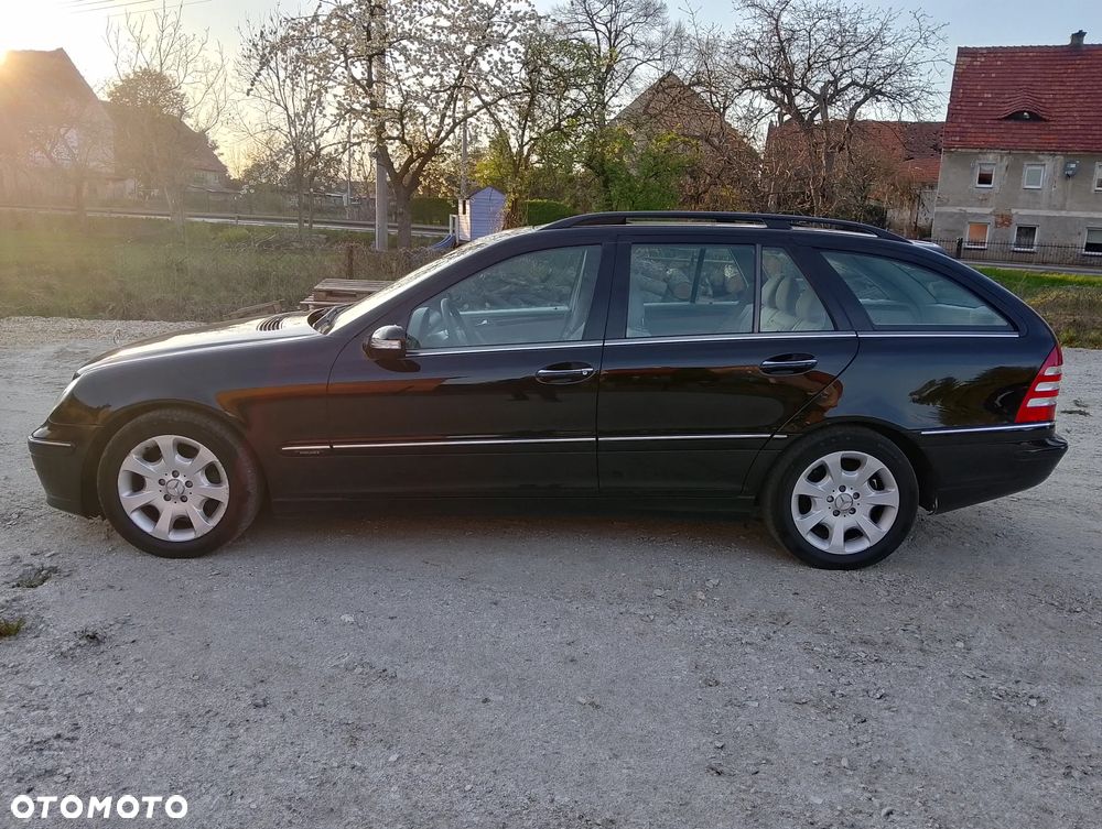 Mercedes-Benz Klasa C - 2