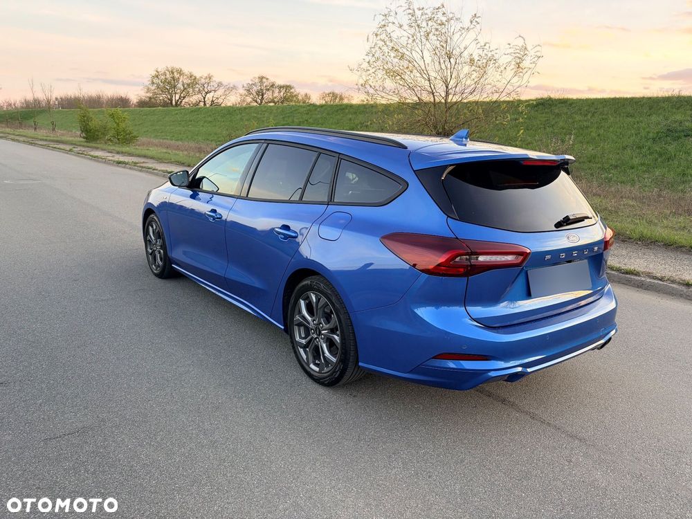 Ford Focus 1.0 EcoBoost mHEV ST-Line X - 13