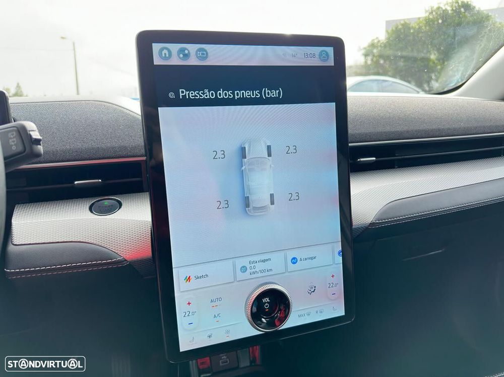 Ford Mustang Mach-E Standard - 45