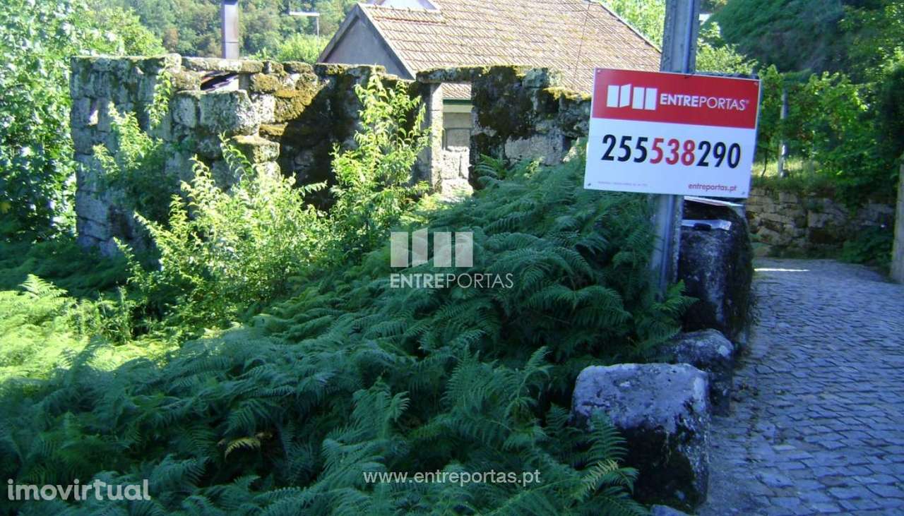 Venda Moradia para reconstruir, Manhuncelos, Marco de Canaveses - Grande imagem: 2/17