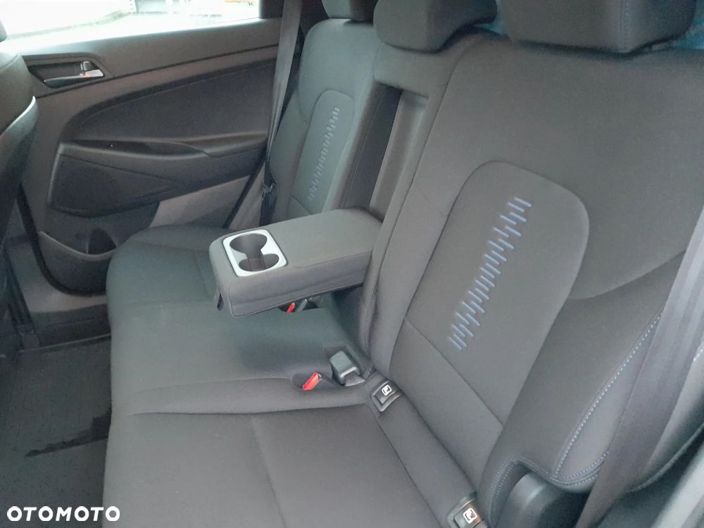 Hyundai Tucson 1.7 CRDI BlueDrive Comfort 2WD DCT - 16