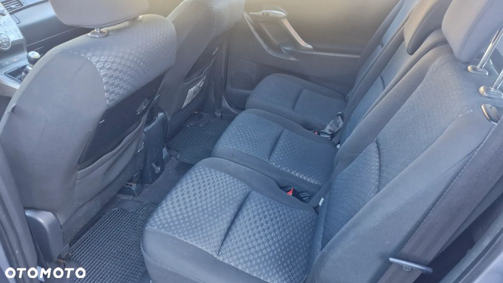 Toyota Verso 1.6 5-Sitzer Comfort - 11