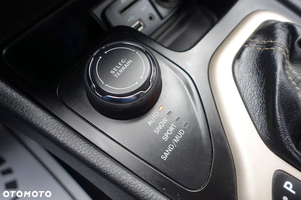 Jeep Cherokee 2.0 Multijet Active Drive I Automatik Limited - 24