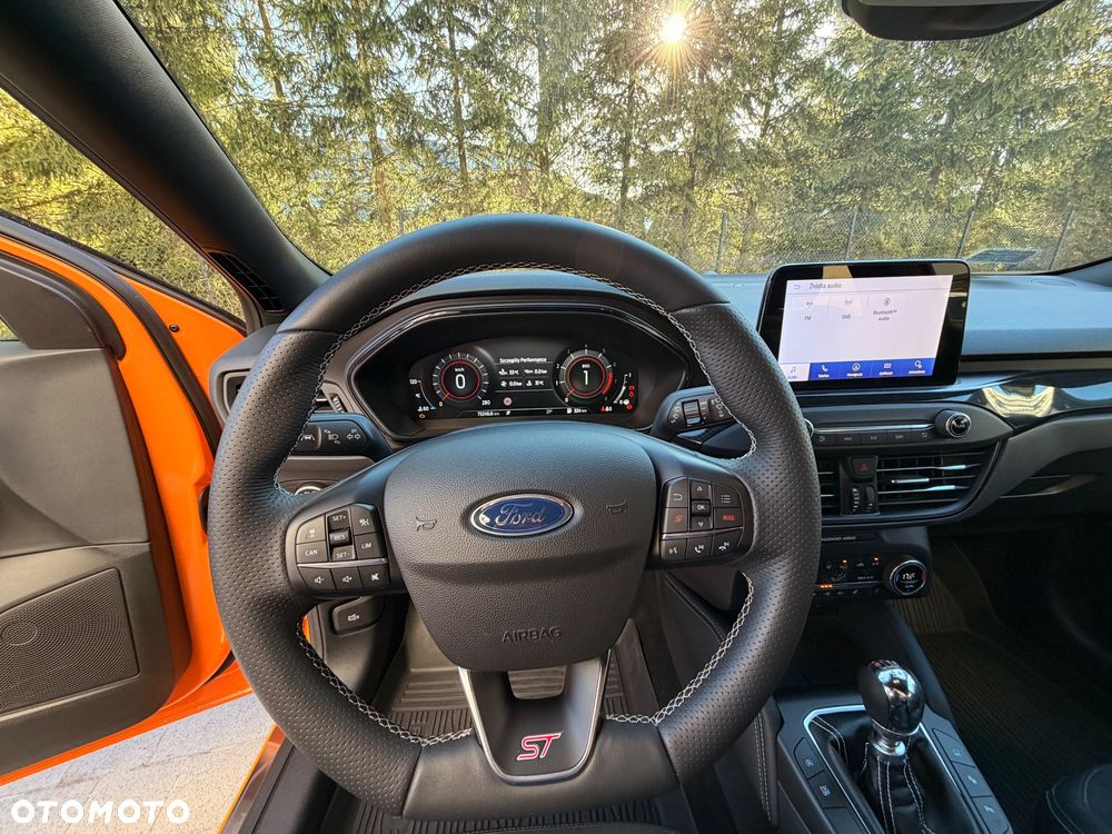 Ford Focus 2.3 EcoBoost ST X - 11
