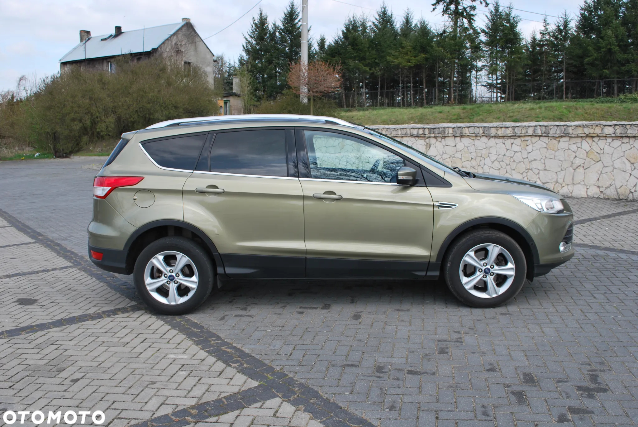 Ford Kuga 2.0 TDCi 2x4 Titanium - 8