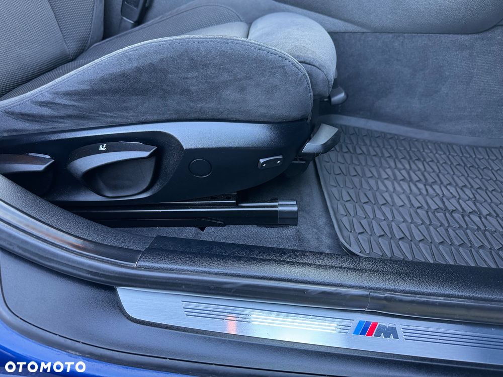 BMW X1 sDrive18i - 21