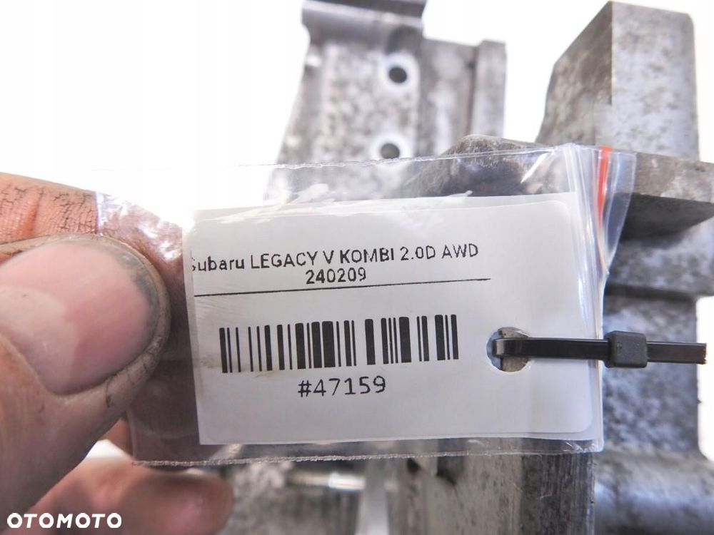 PODSTAWA POMPY WTRYSKOWEJ SUBARU LEGACY V 2.0 D - 4