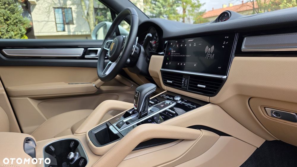 Porsche Cayenne S Platinum Edition - 25