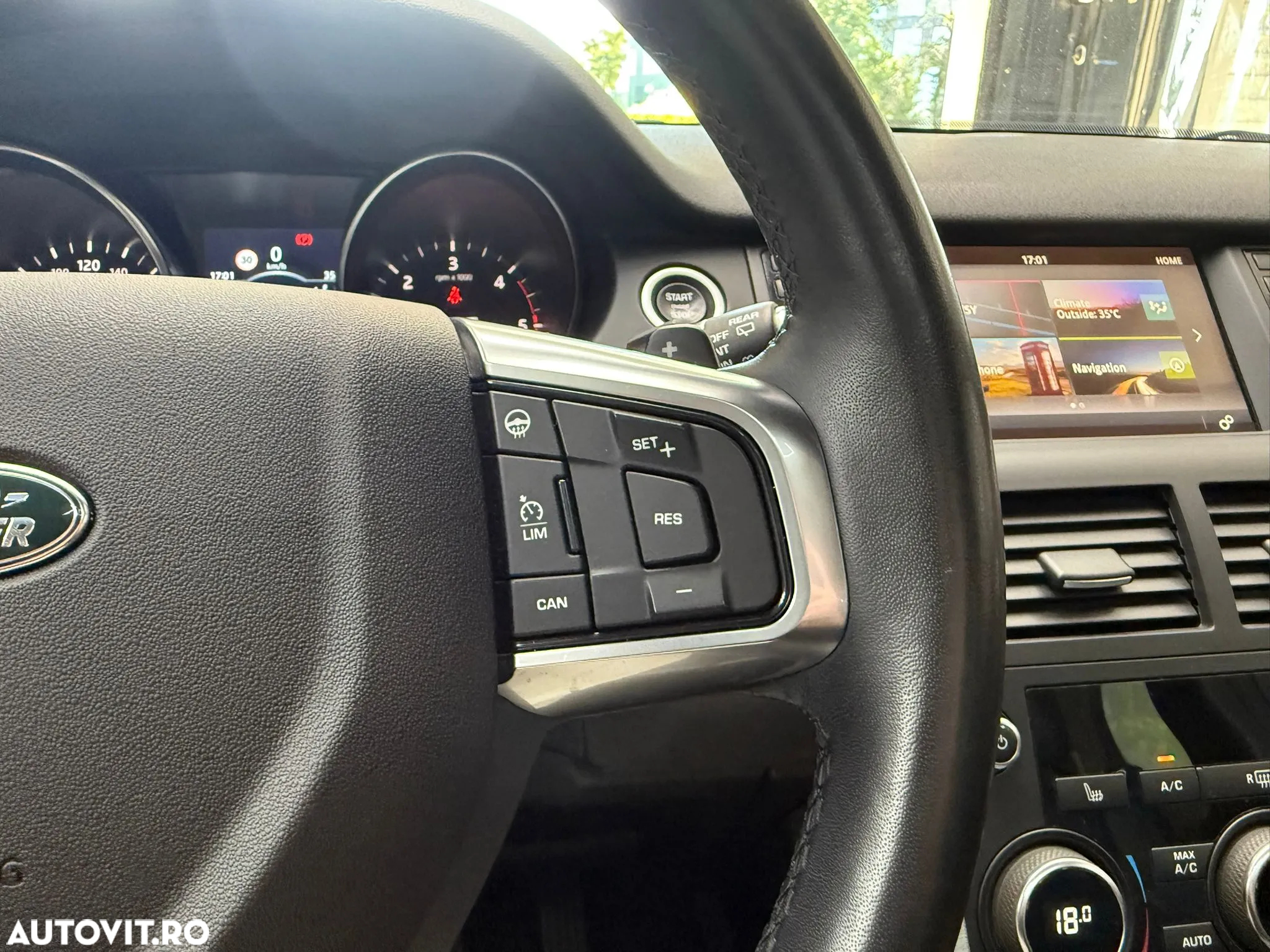 Land Rover Discovery Sport - 16