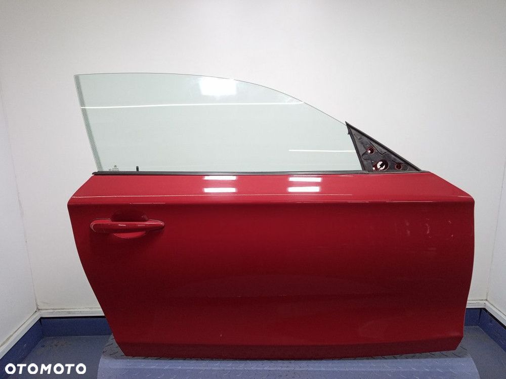 BMW 1 E81 DRZWI PRZÓD PRAWE PRZEDNIE KARMESINROT A61 - 1