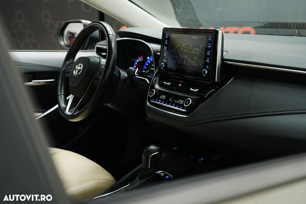 Toyota Corolla 1.8 HSD TS Exclusive - 12