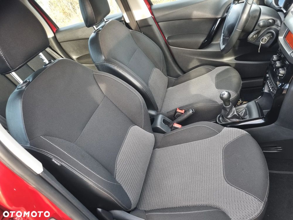 Citroën C3 Pure Tech VTi 82 Exclusive - 5